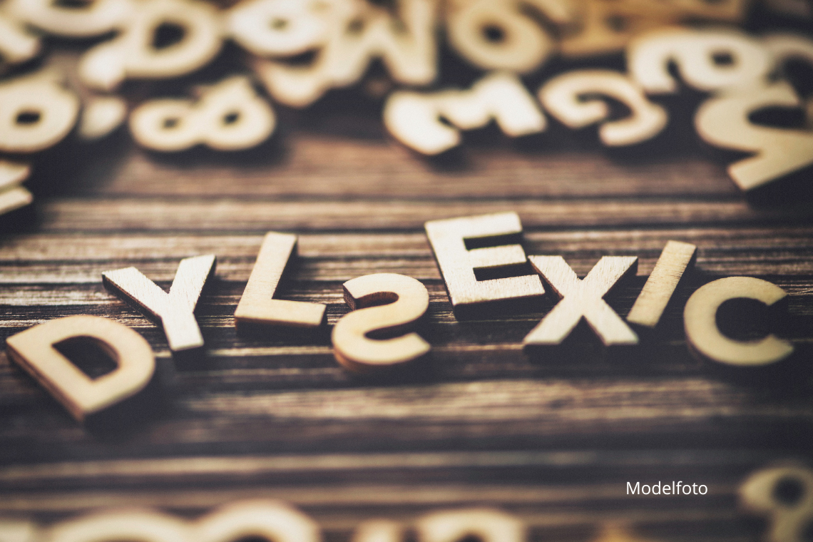 Ny rapport viser at ordblinde børn klarer sig unødvendigt dårligere end andre.