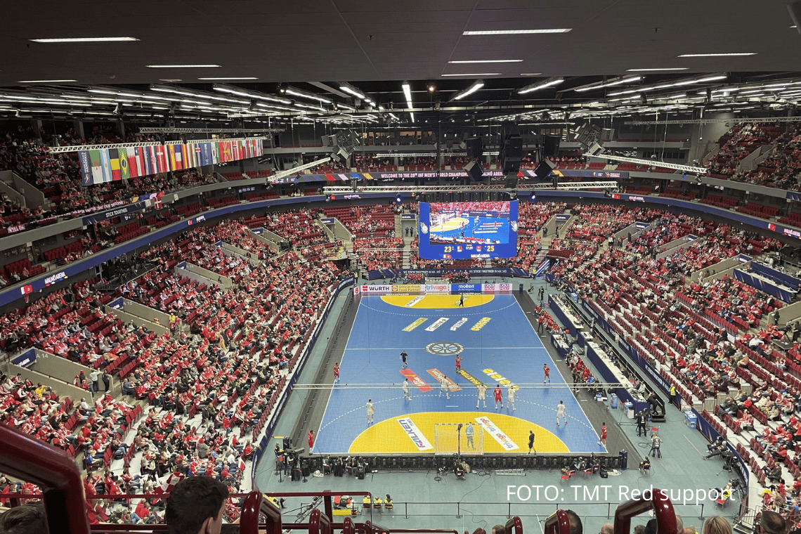 61 glade fans på vej til VM i Herning!