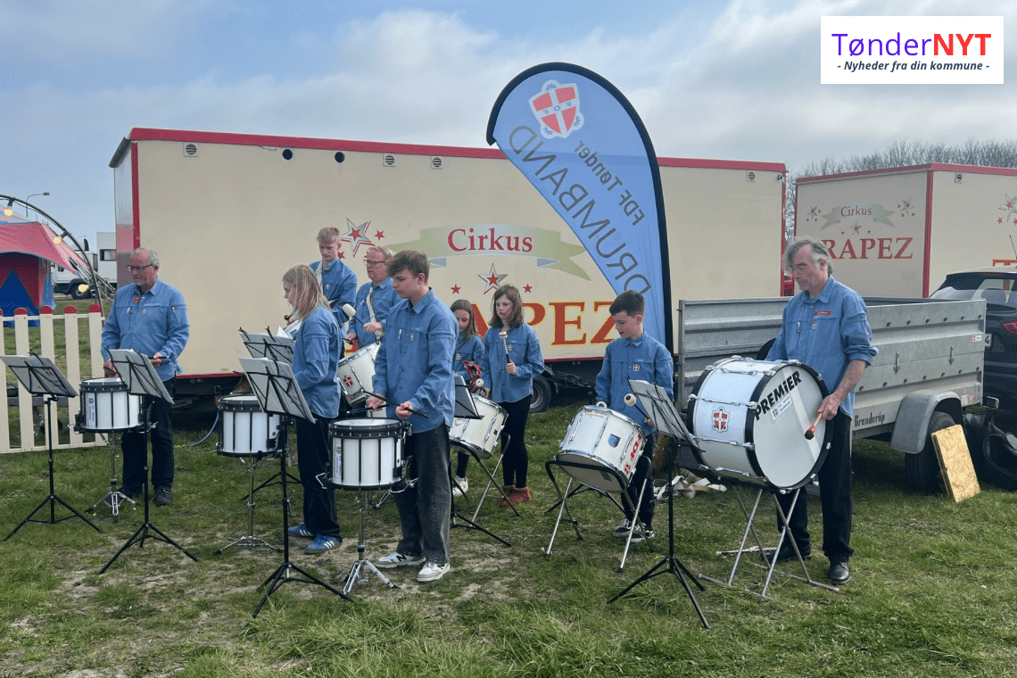 FDF Tønder Drumband skabte festlig stemning ved cirkuspremiere