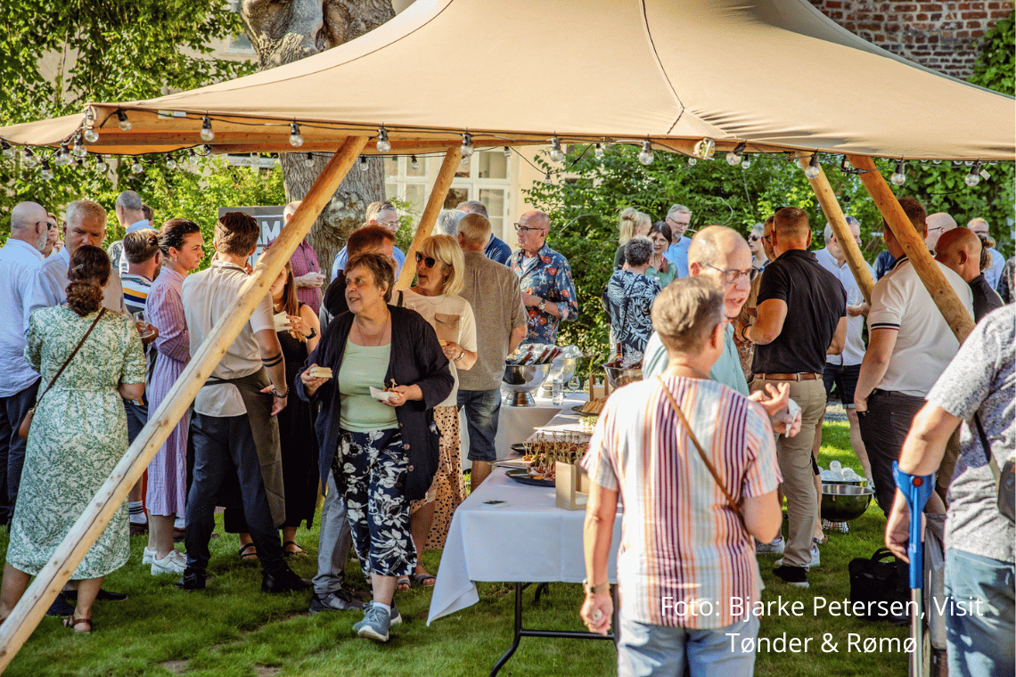 ÉT ÅR MED “SAMMEN”