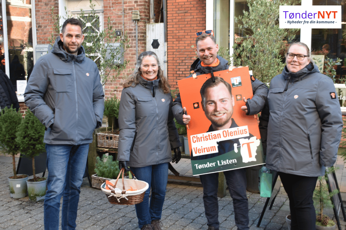 Kreativ valgkamp i Tønder: Kandidat gik rundt som levende skilt